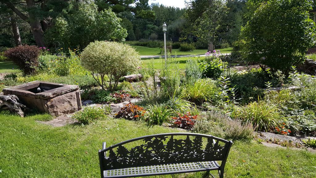 Pinehurst Inn Bed & Breakfast Bayfield Bagian luar foto