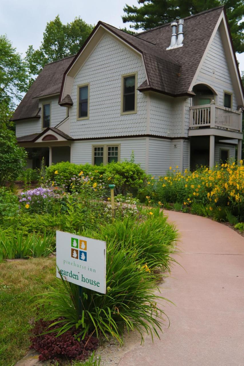 Pinehurst Inn Bed & Breakfast Bayfield Bagian luar foto